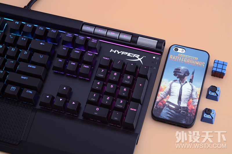 ֵռ䣬HyperXӢRGBе̿
