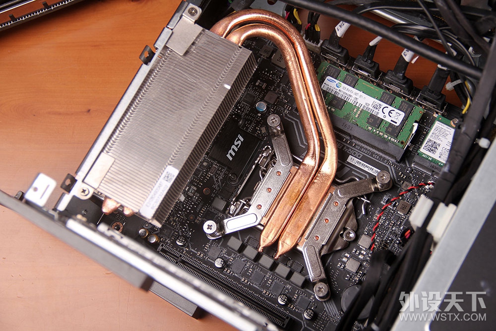 Ʒ��С���ں���װС�����кβ�ͬ��MSI��˹��3�羺������������