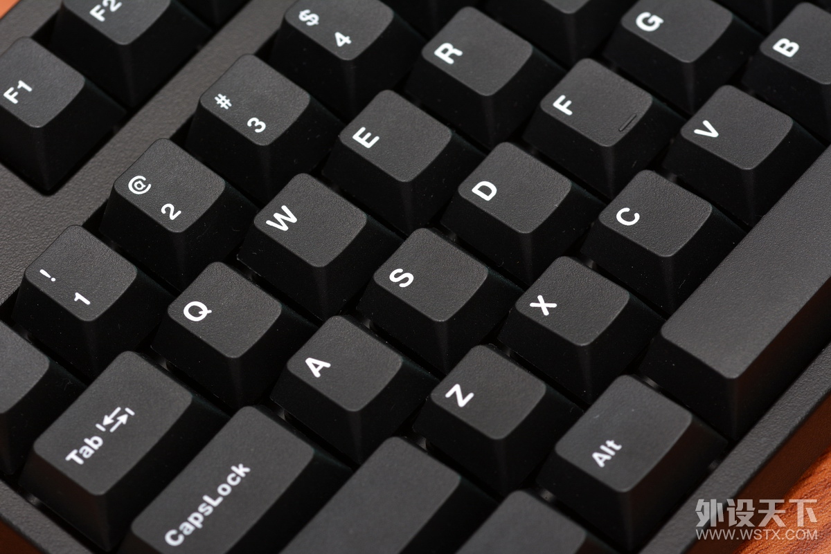 Ȼ̿鼶ˮ׼LEOPOLD FC750Rɫ޶