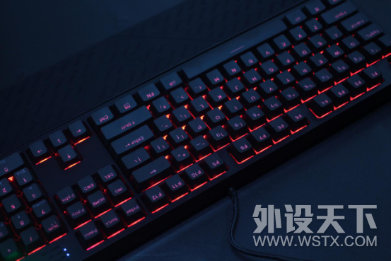 告别“原谅绿”成就“水桶型”机械键盘——富勒G900S RGB评测报