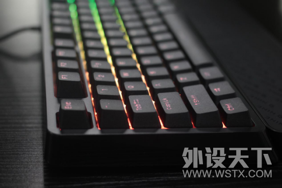 告别“原谅绿”成就“水桶型”机械键盘——富勒G900S RGB评测报