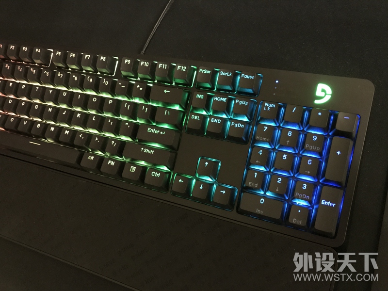 �Դ�����������һ�����Ŷ������ˡ�����������G900S RGB����