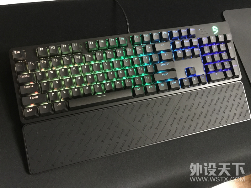 �Դ�����������һ�����Ŷ������ˡ�����������G900S RGB����