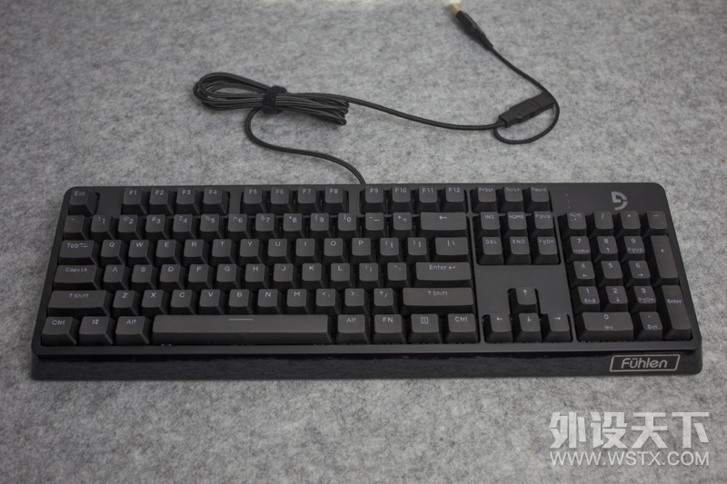 ����PBTȫ��ռ�ñ��ӣ��RGB����Ϸ���̣�����G900S RGB����