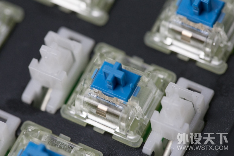 ����PBTȫ��ռ�ñ��ӣ��RGB����Ϸ���̣�����G900S RGB����