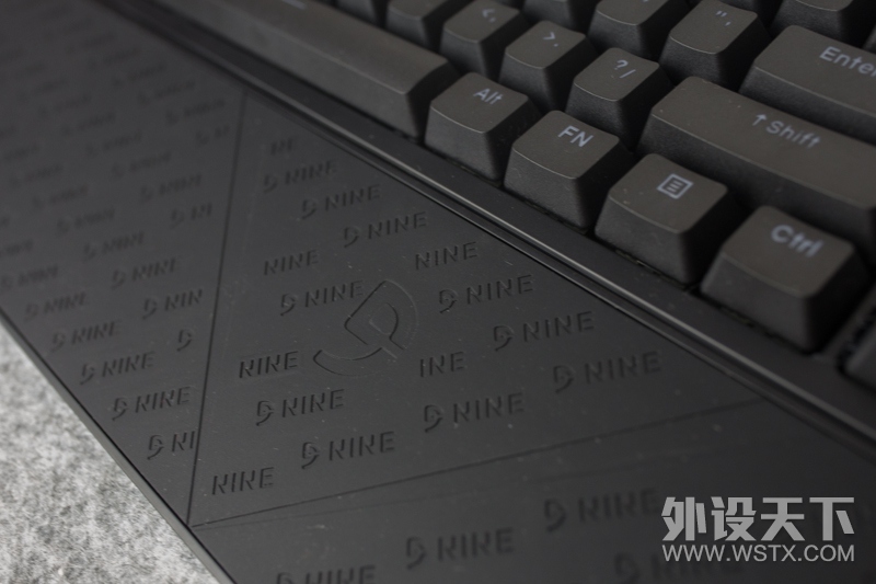 ����PBTȫ��ռ�ñ��ӣ��RGB����Ϸ���̣�����G900S RGB����