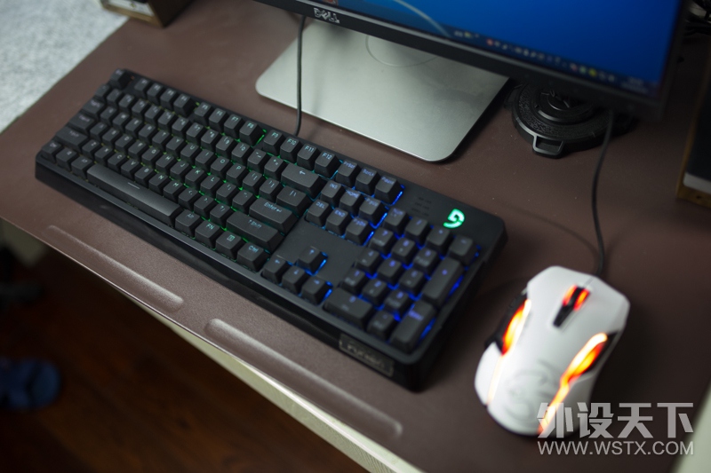 ����PBTȫ��ռ�ñ��ӣ��RGB����Ϸ���̣�����G900S RGB����