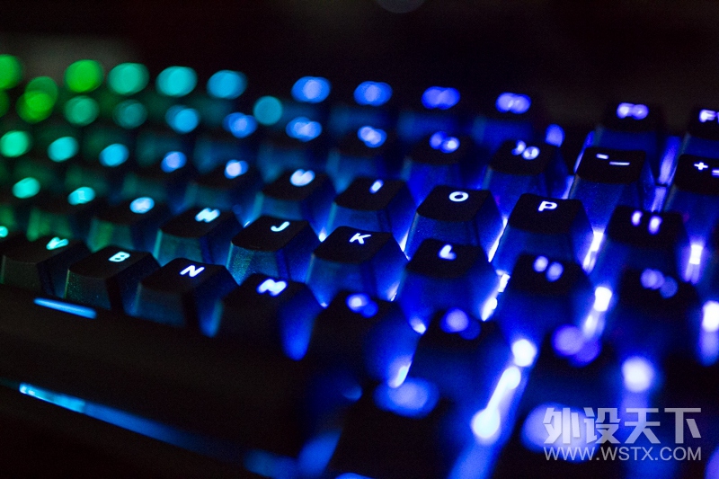 ����PBTȫ��ռ�ñ��ӣ��RGB����Ϸ���̣�����G900S RGB����