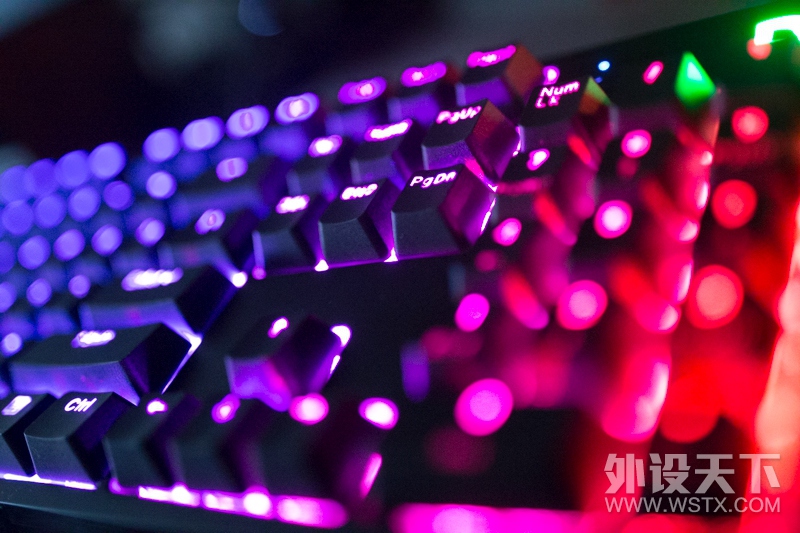 ����PBTȫ��ռ�ñ��ӣ��RGB����Ϸ���̣�����G900S RGB����