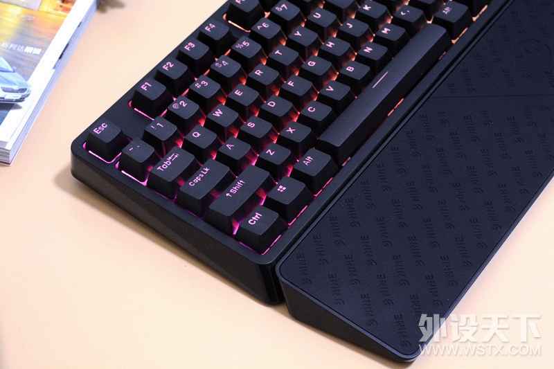 PBT͸ñԭᣬG900s RGBе̿