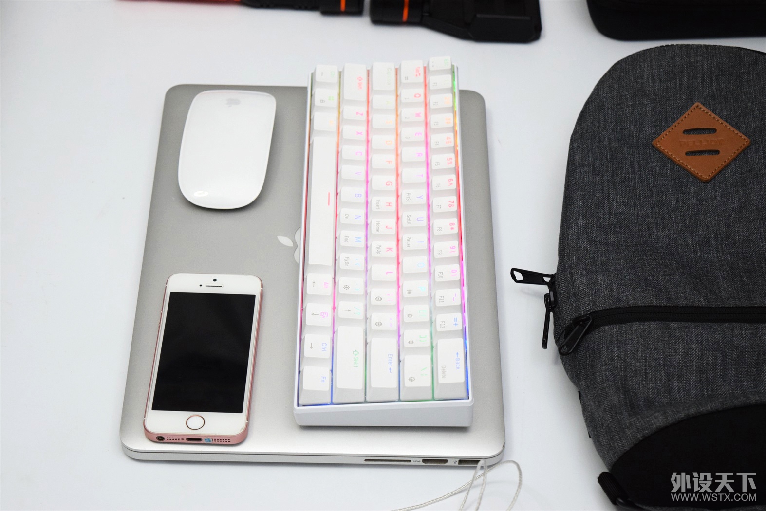 +RGB+60%+͸PBT=˹ ALT61