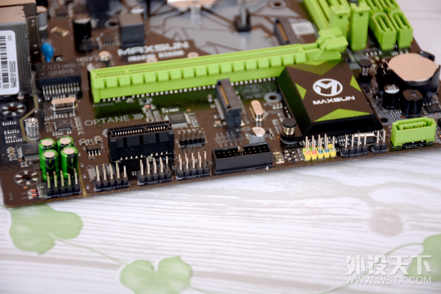Intel Ӣ�ض� I5 8400+MAXSUN ���u B360 ��ս�ߡ�Ʒ�ƻ�"�ܻ�����