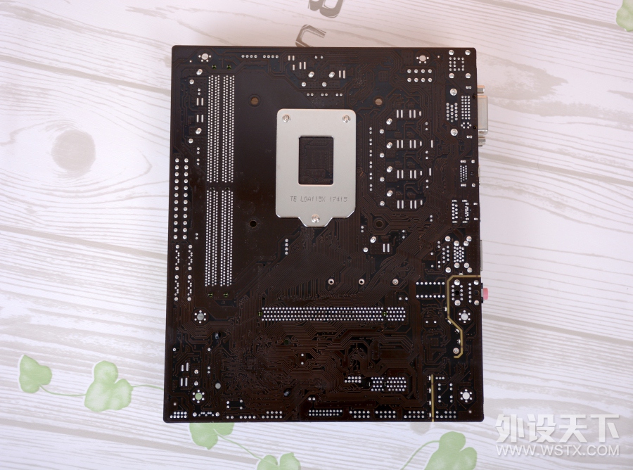 Intel Ӣ�ض� I5 8400+MAXSUN ���u B360 ��ս�ߡ�Ʒ�ƻ�"�ܻ�����