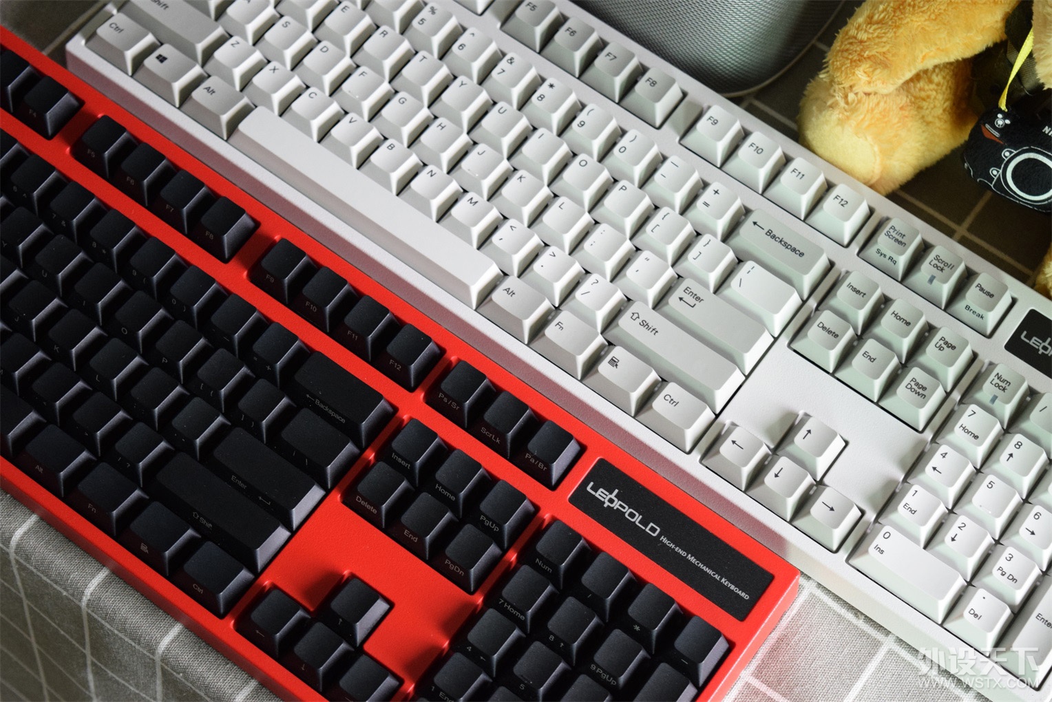 ĺ cherry G80-3494 leopold FC900R PS