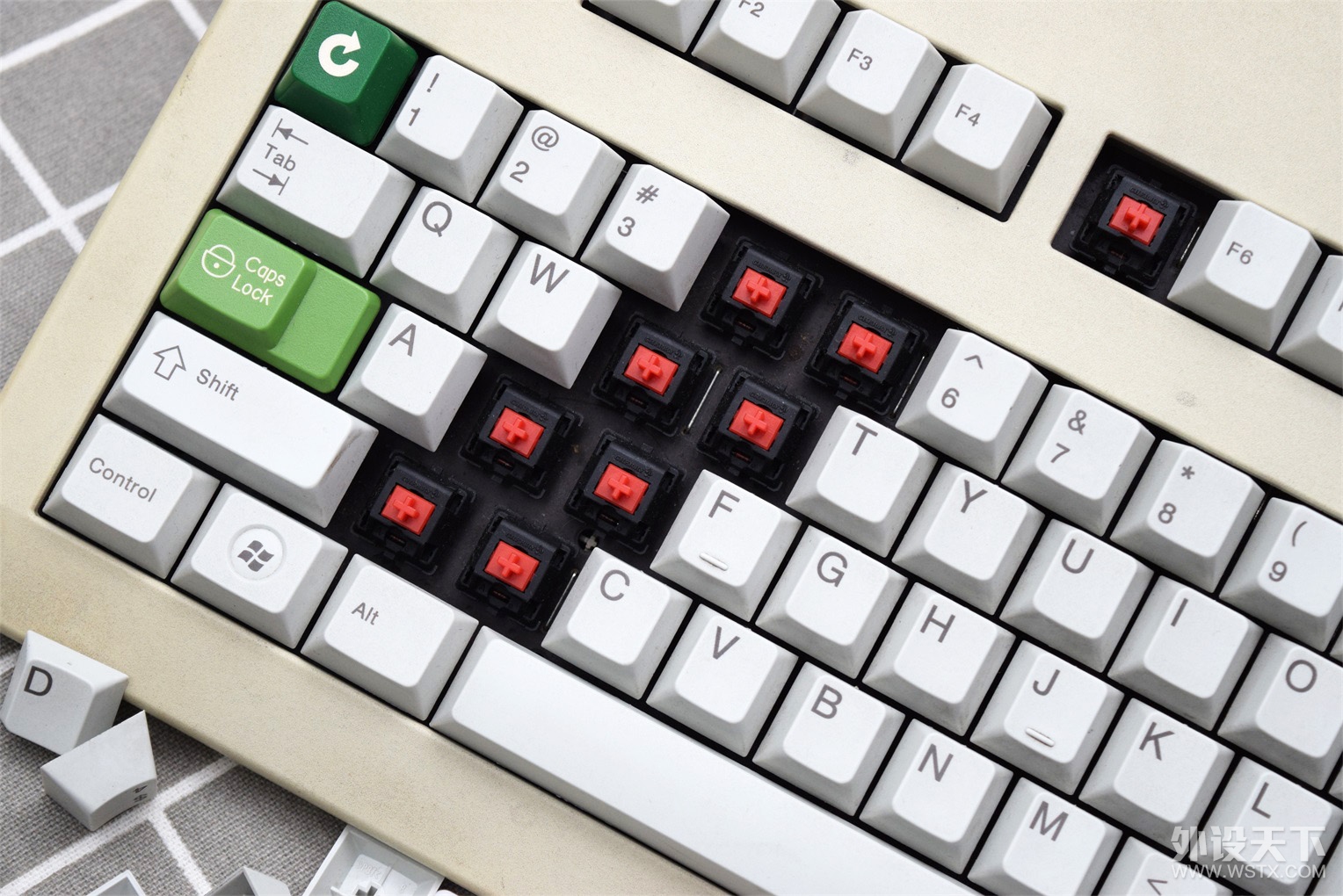 ĺ cherry G80-3494 leopold FC900R PS
