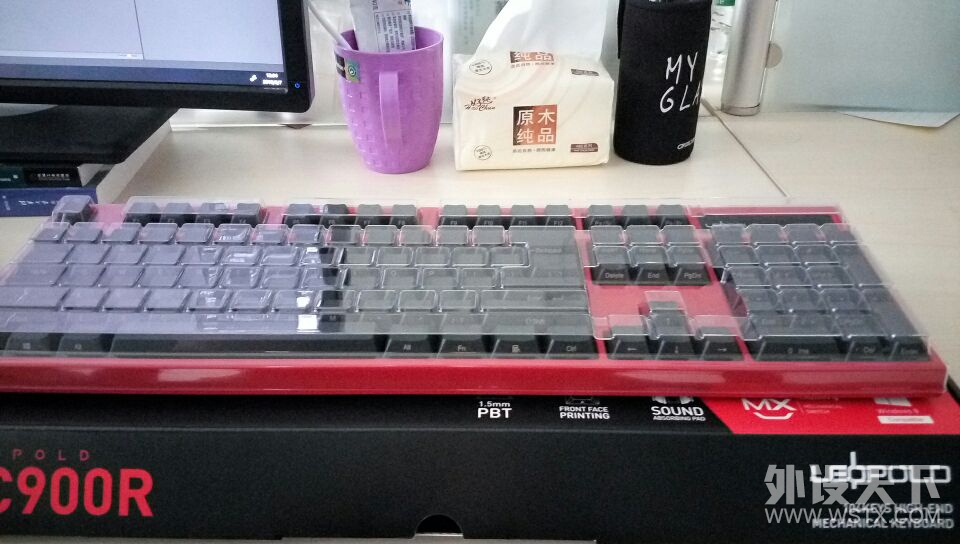 Leopold FC900R ɫ޶ 