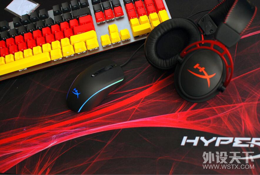 HyperX Cloud Alpha Ϸչʾ