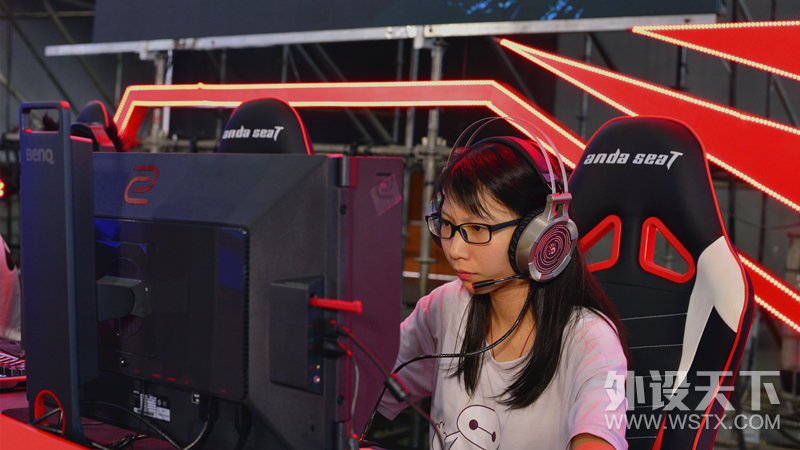 �ڶ��졶�ʺ����š���ս��������Ļ      Ѫ������ȫ������