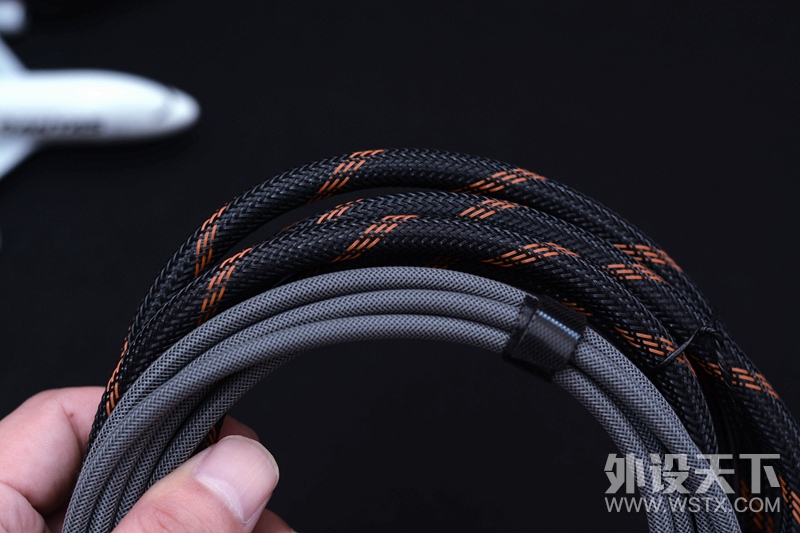 ��ϸ�����ᡢ���ʺϳ����봫�䣬����������HDMI���ڲ�����