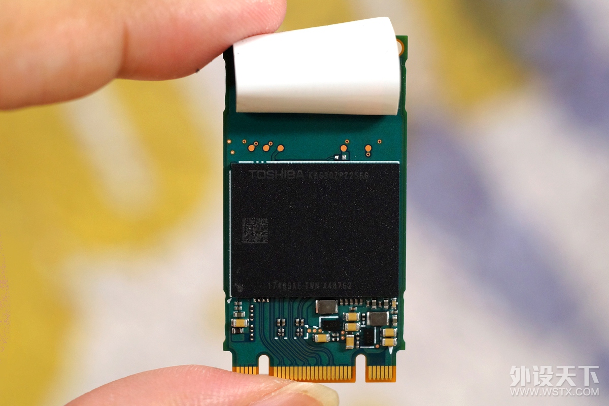2242 NVMe M.2ѡ ֥RC100 240GС