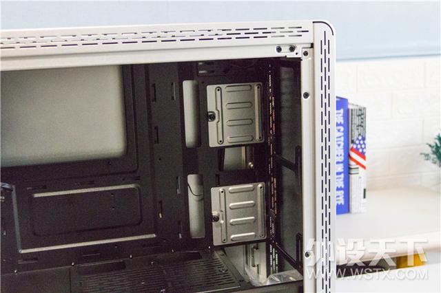 еļԼɣMasterBox Ms600