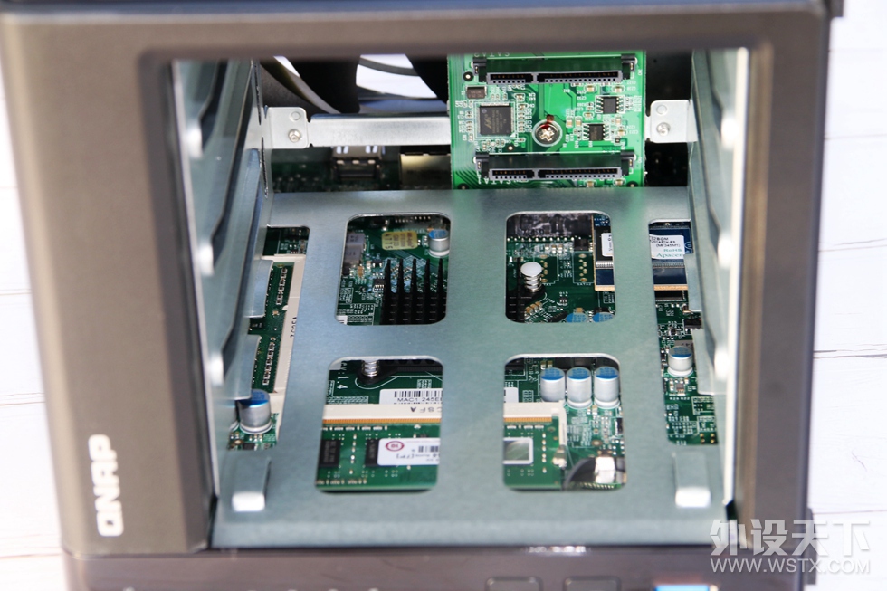 QNAP ����ͨ TS-451+NAS+���նˣ�ȫ�����ִ���ƪ