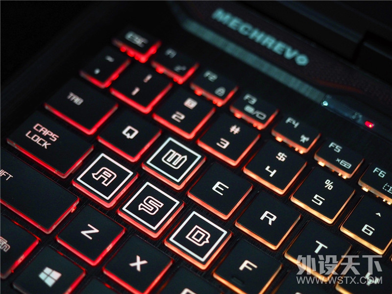 ��Ϸ��������144Hz������е���� �̩̹X2