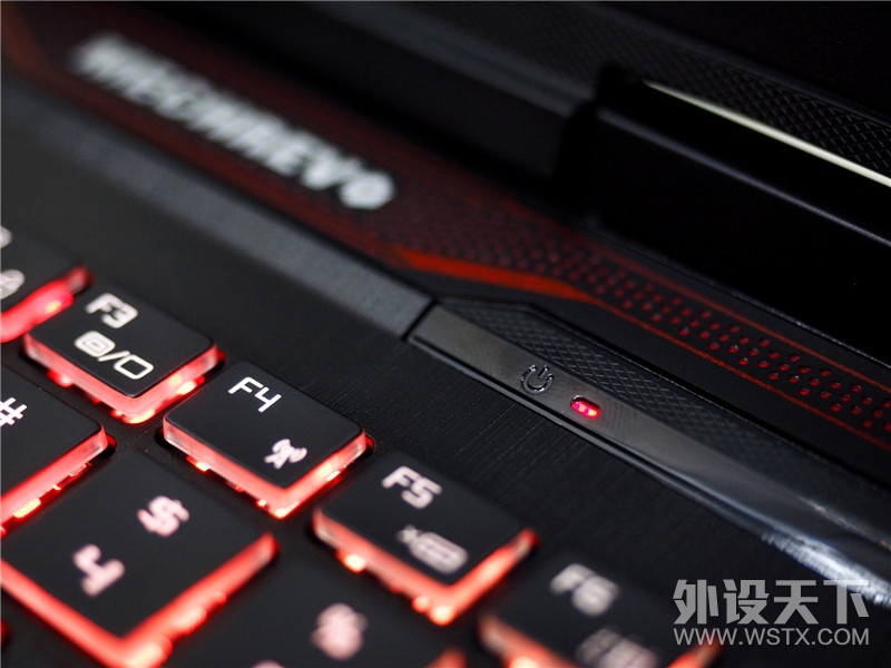 ��Ϸ��������144Hz������е���� �̩̹X2
