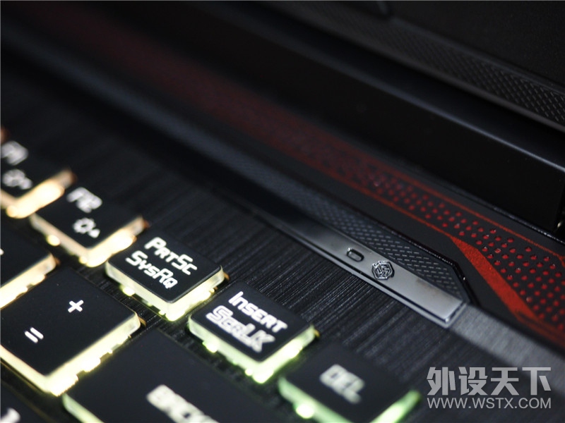��Ϸ��������144Hz������е���� �̩̹X2
