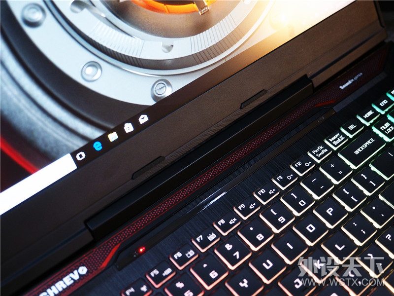 ��Ϸ��������144Hz������е���� �̩̹X2