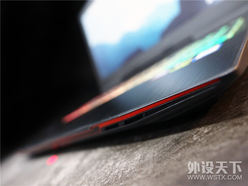 ��Ϸ��������144Hz������е���� �̩̹X2