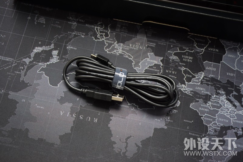 ��Ѽ����㹻������ѧ�������Ϸ���ģ�LEOPOLD 750R PD��ɫ�޶�