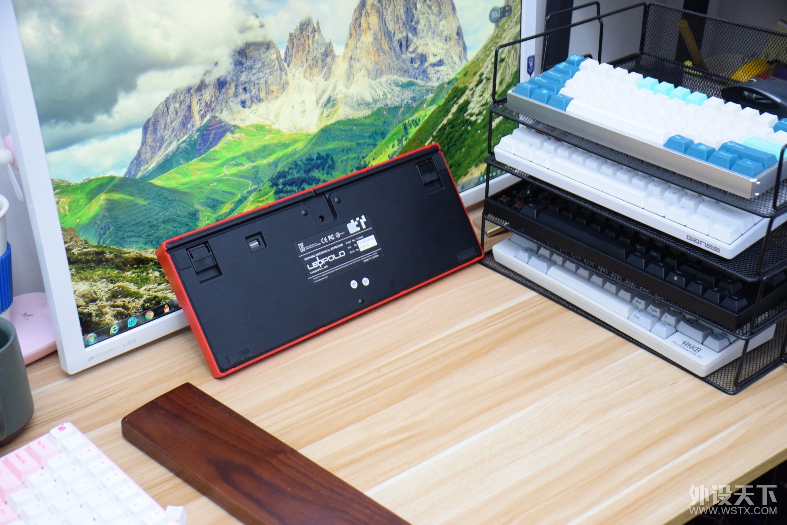 ��X��������ĺ�ɫ���̡�Leopold FC750R PD��ɫ�޶�