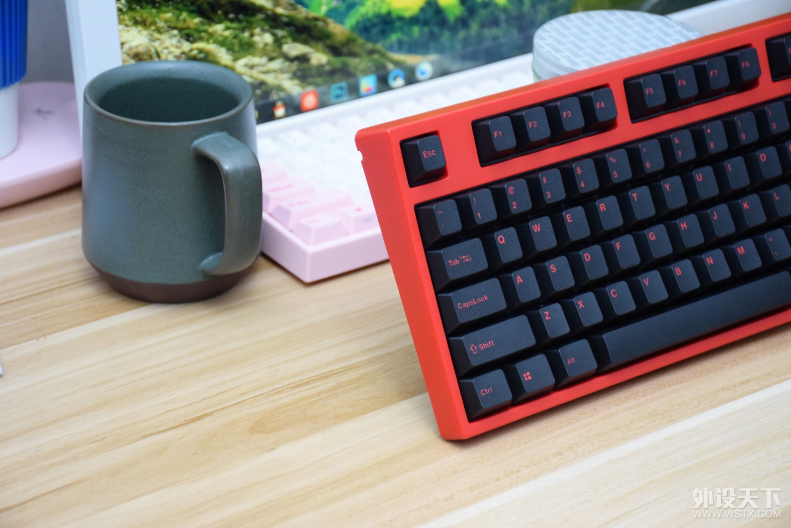 ��X��������ĺ�ɫ���̡�Leopold FC750R PD��ɫ�޶�
