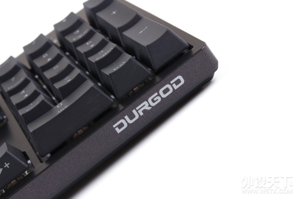 ��٤TAURUS  K310 Nebula RGB ��е��������