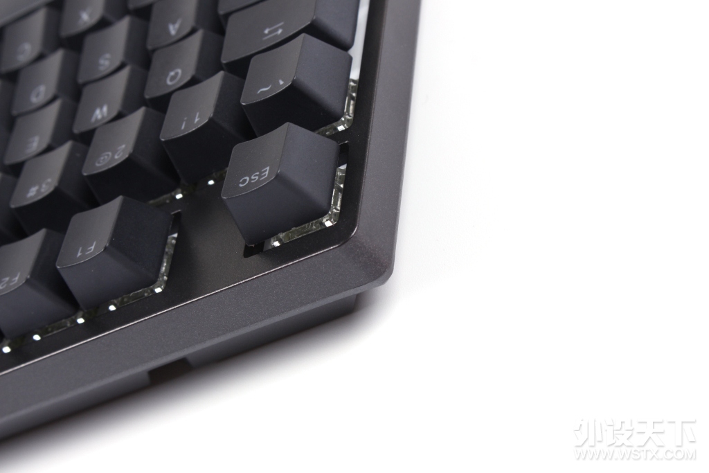 ��٤TAURUS  K310 Nebula RGB ��е��������