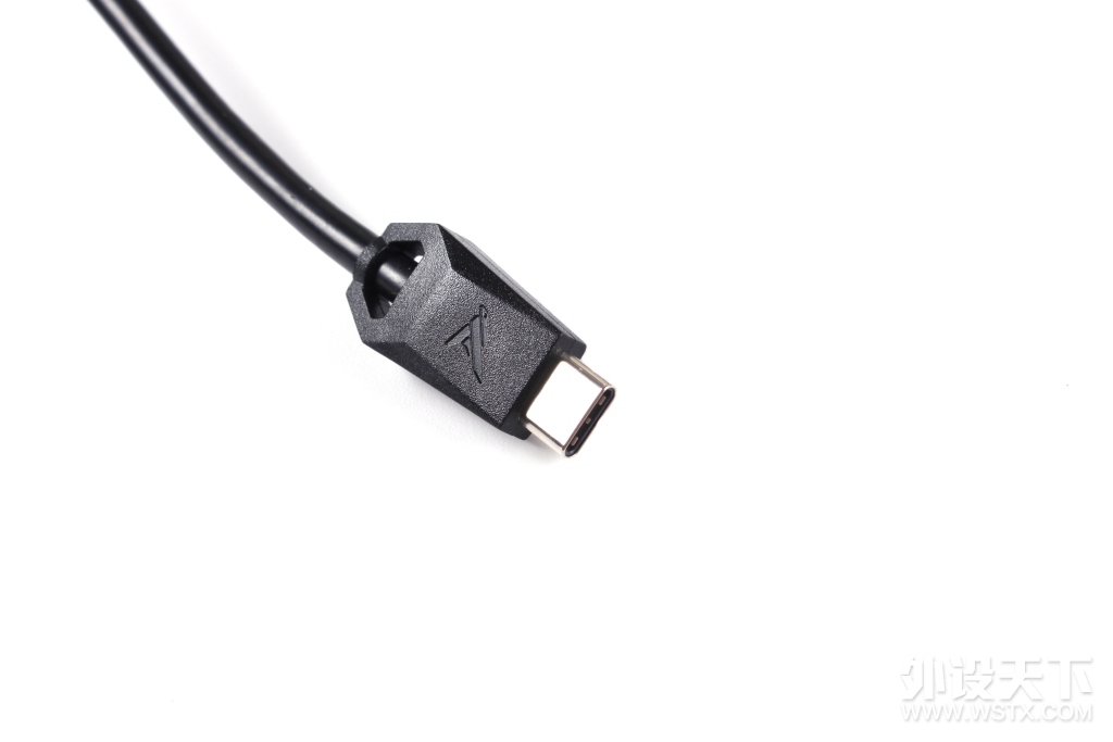 ��٤TAURUS  K310 Nebula RGB ��е��������