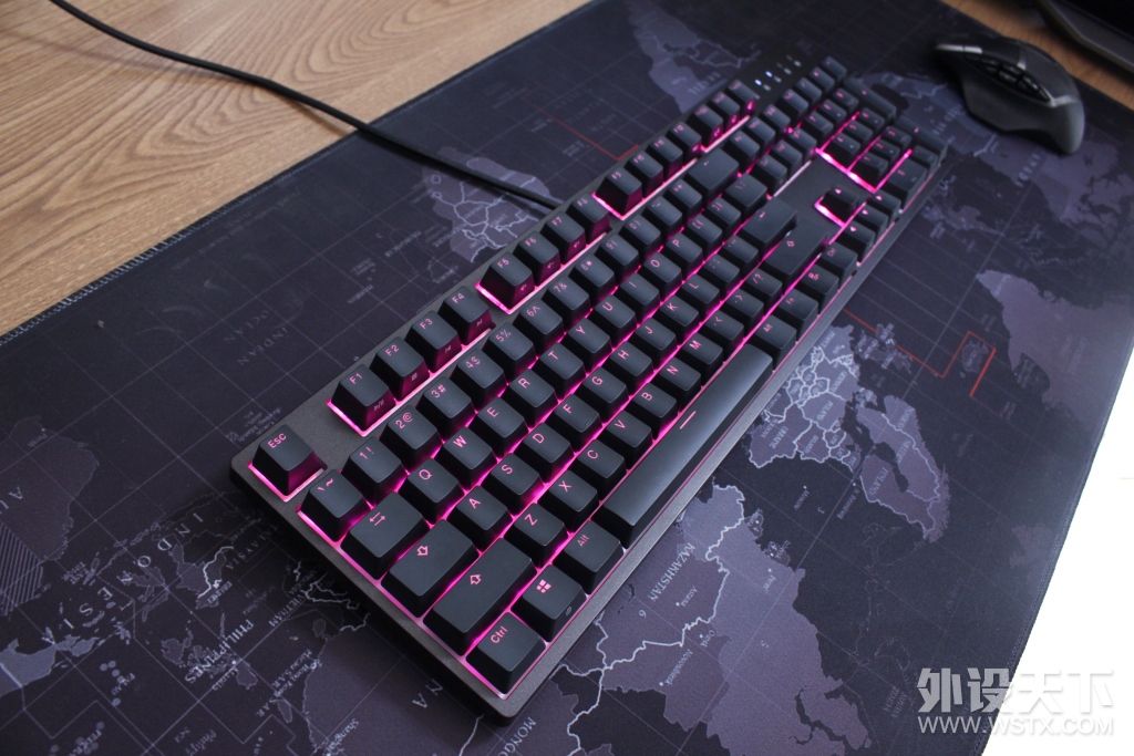 ��٤TAURUS  K310 Nebula RGB ��е��������
