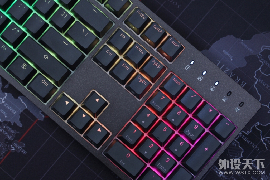 ��٤TAURUS  K310 Nebula RGB ��е��������
