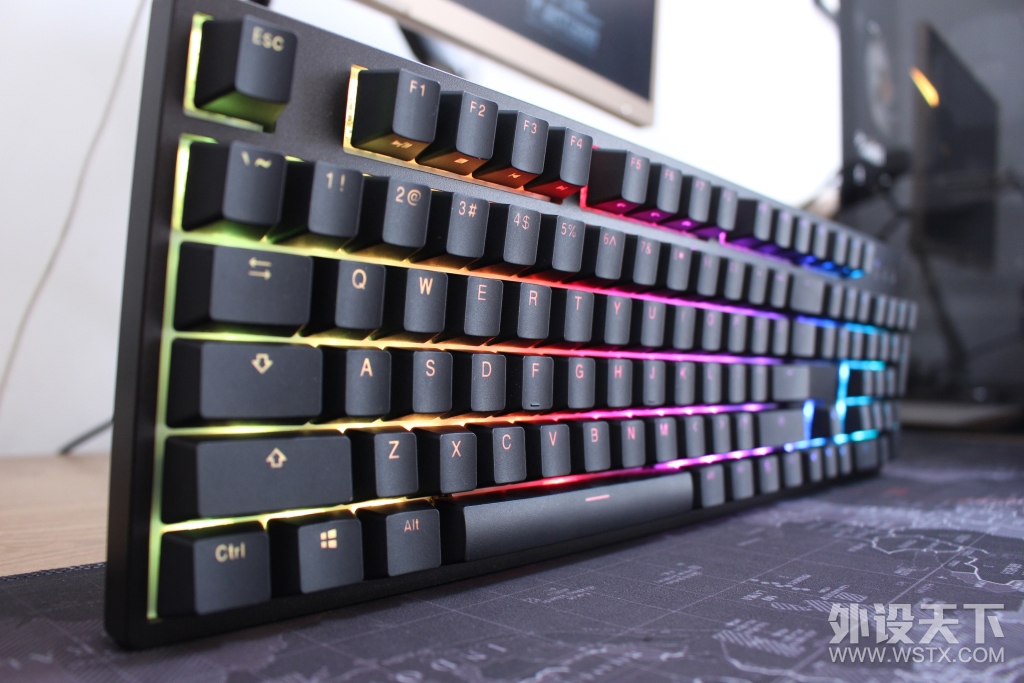 ��٤TAURUS  K310 Nebula RGB ��е��������