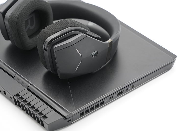 �����޾��� Alienware AW988������Ϸ������������