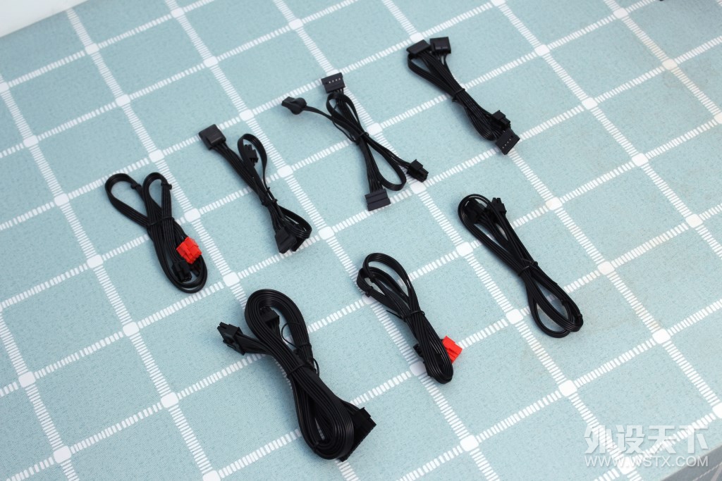 ϵԻ¶ԴTT SMART G 550WȫģԴ