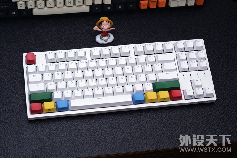 ǰɫÿ٤TAURUS K320Ű׻е̿