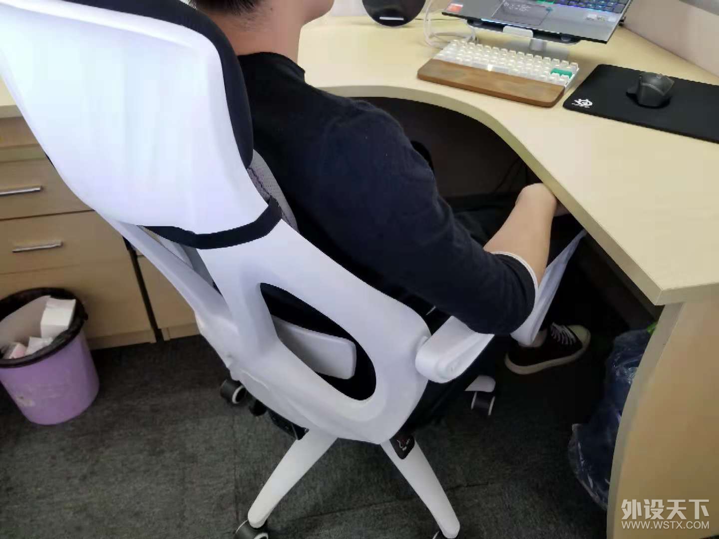 һĸԸӰӡڰ׵β