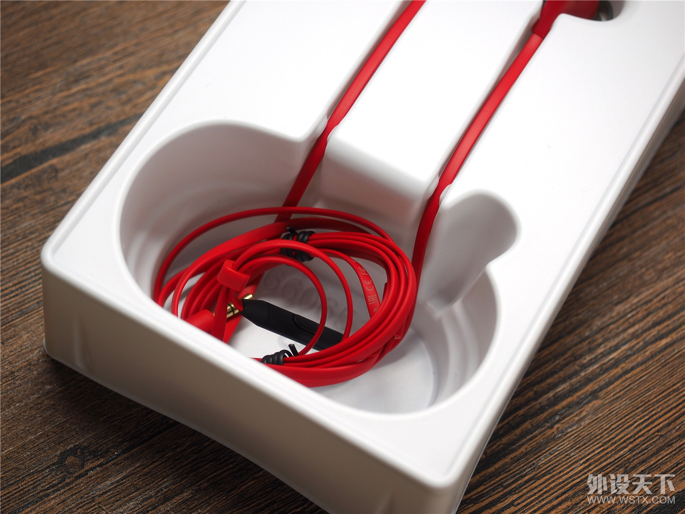 ʿ HyperX ȸ ʽ羺 Cloud Earbuds