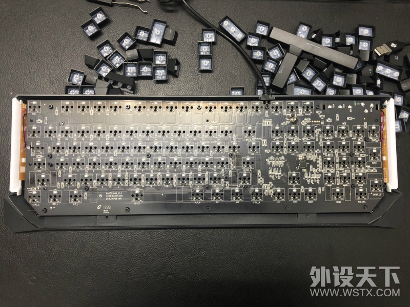 �װ�V780�ڲ����