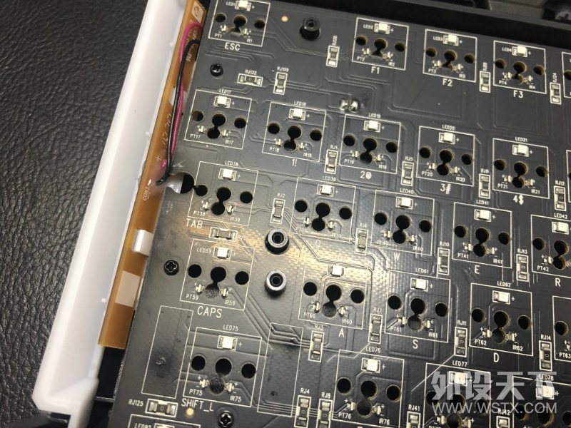 �װ�V780�ڲ����