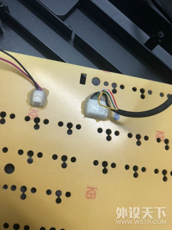 �װ�V780�ڲ����