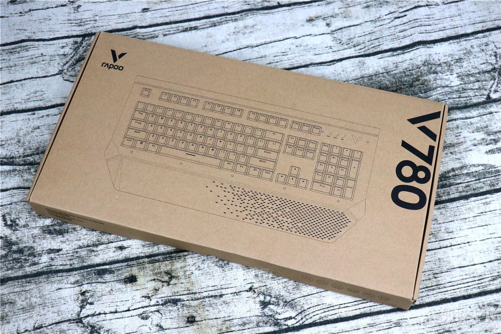 ��������ˮ��ʹ�õĻ�е���̣��װ�V780����