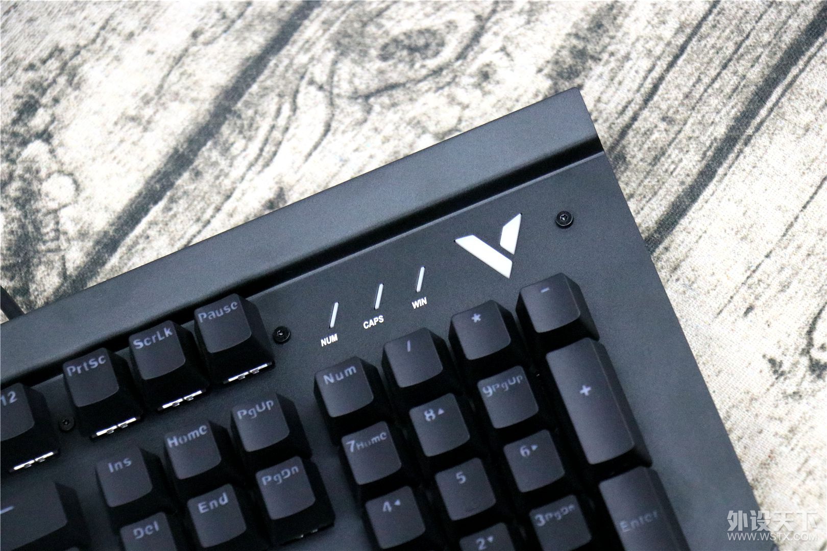 ��������ˮ��ʹ�õĻ�е���̣��װ�V780����